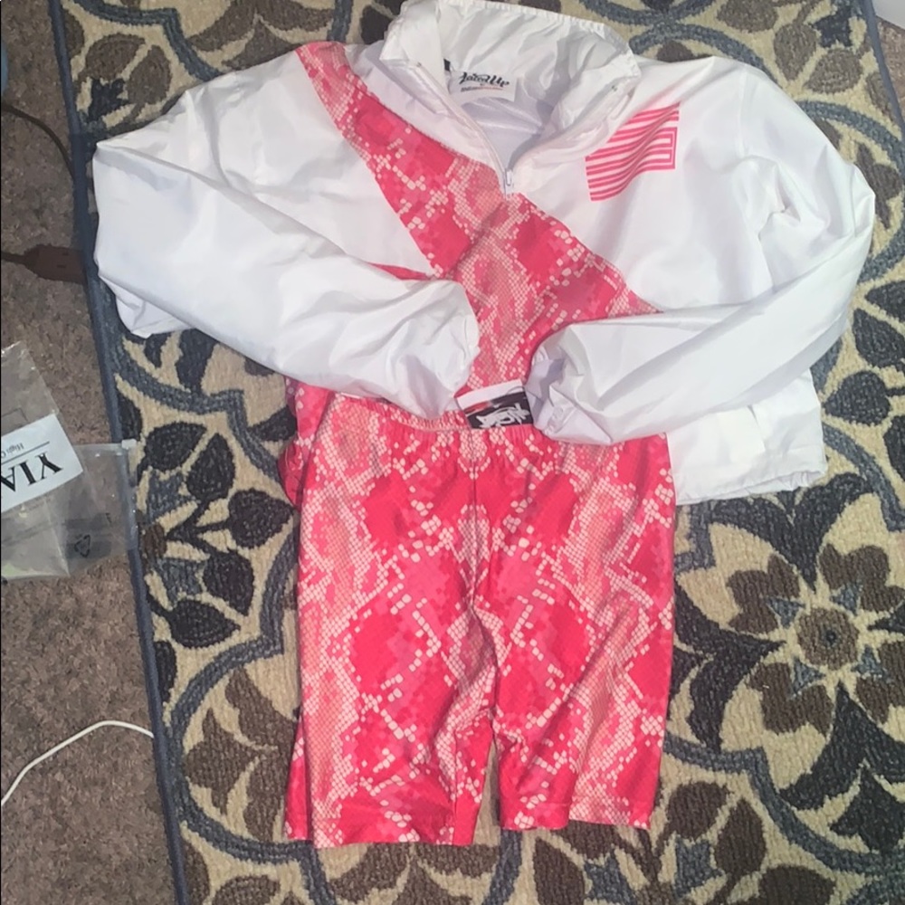 Jordan windbreaker with matching biker shorts